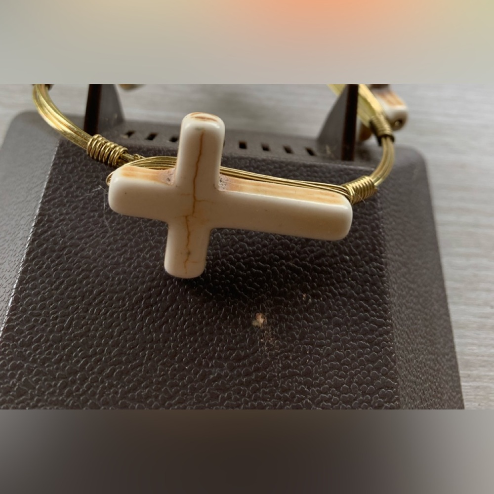 Handmade bracelet..a type of stone .. not sure..It is beige